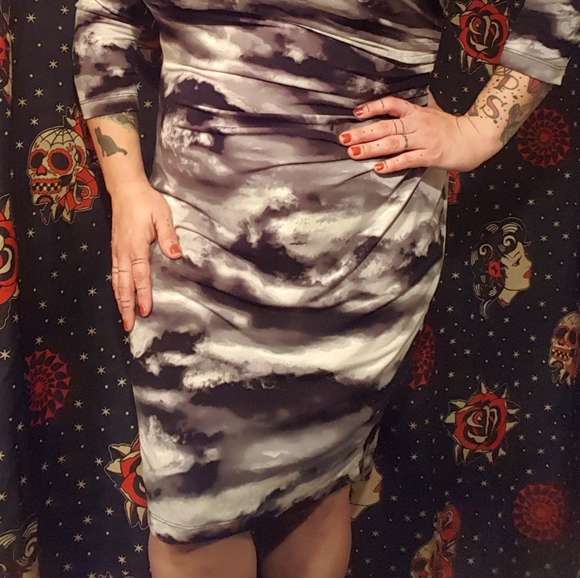 Dress - Picture 2 of 2